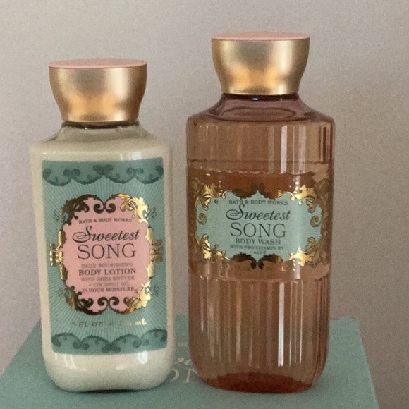 Bath & Body Works Sweetest Song Collection 7 Piece Gift Set In Box With Tote Bag - Picture 4 of 5